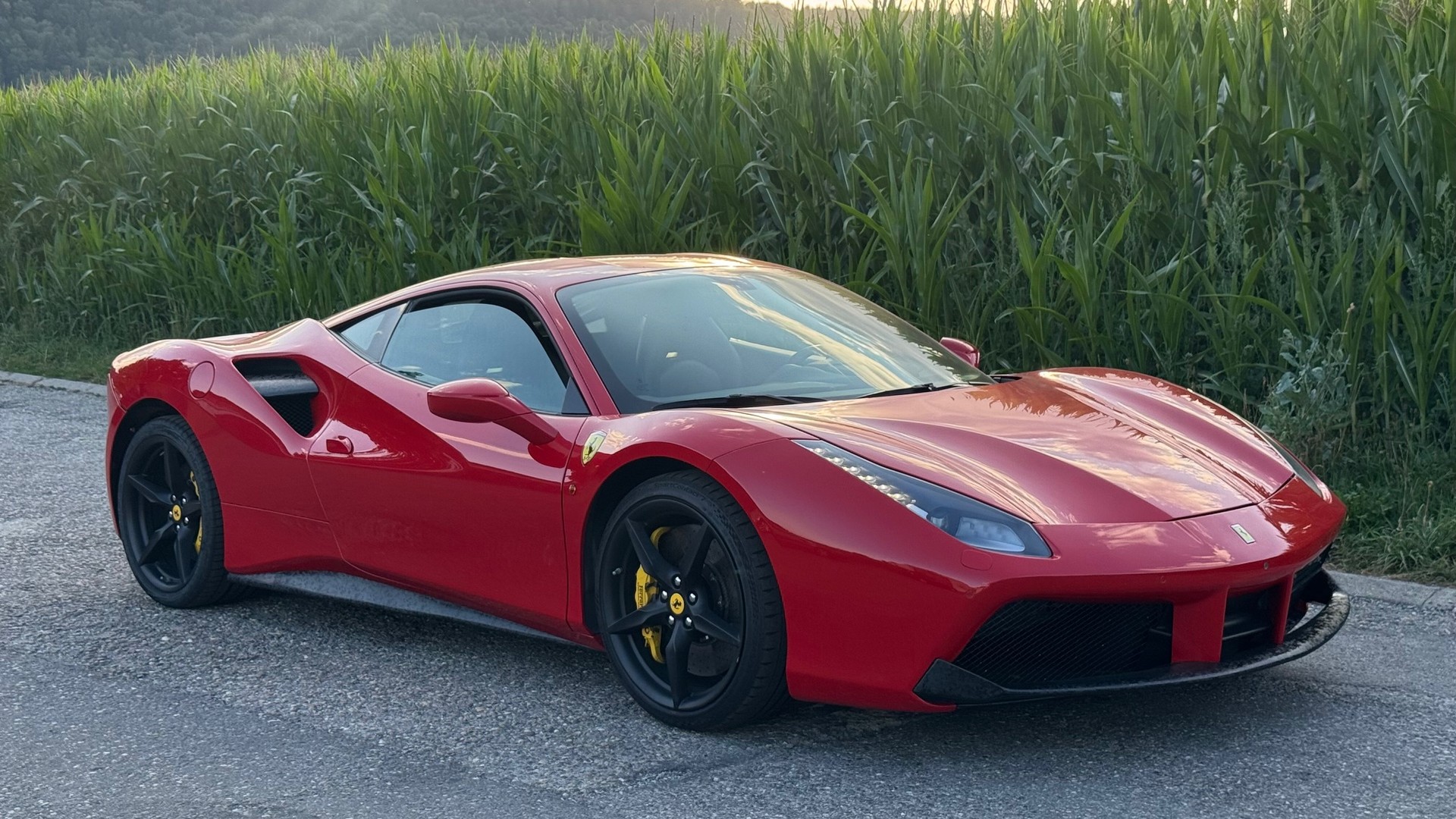 FERRARI 488 GTB 3.9 V8-image-2