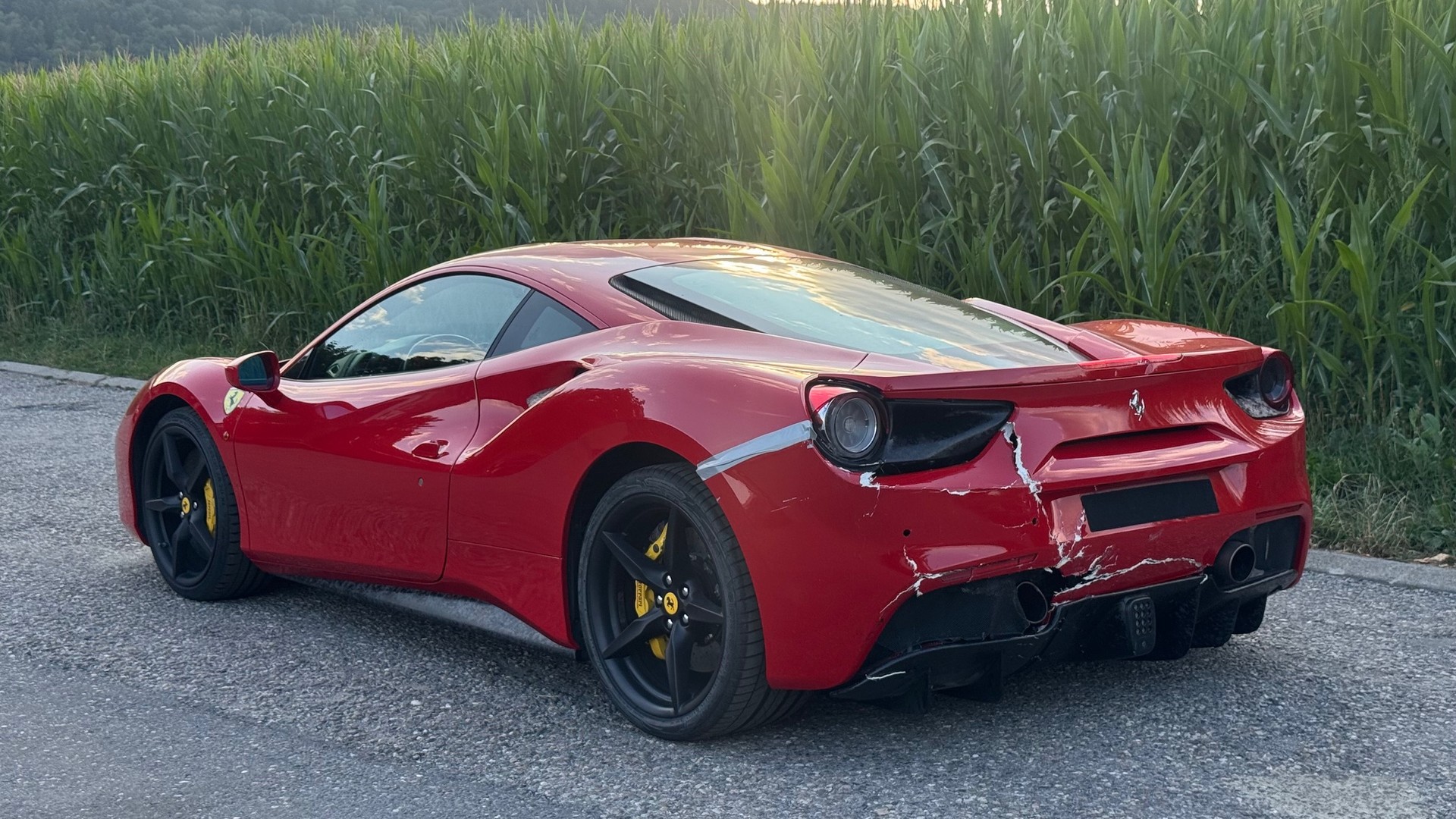 FERRARI 488 GTB 3.9 V8-image-6