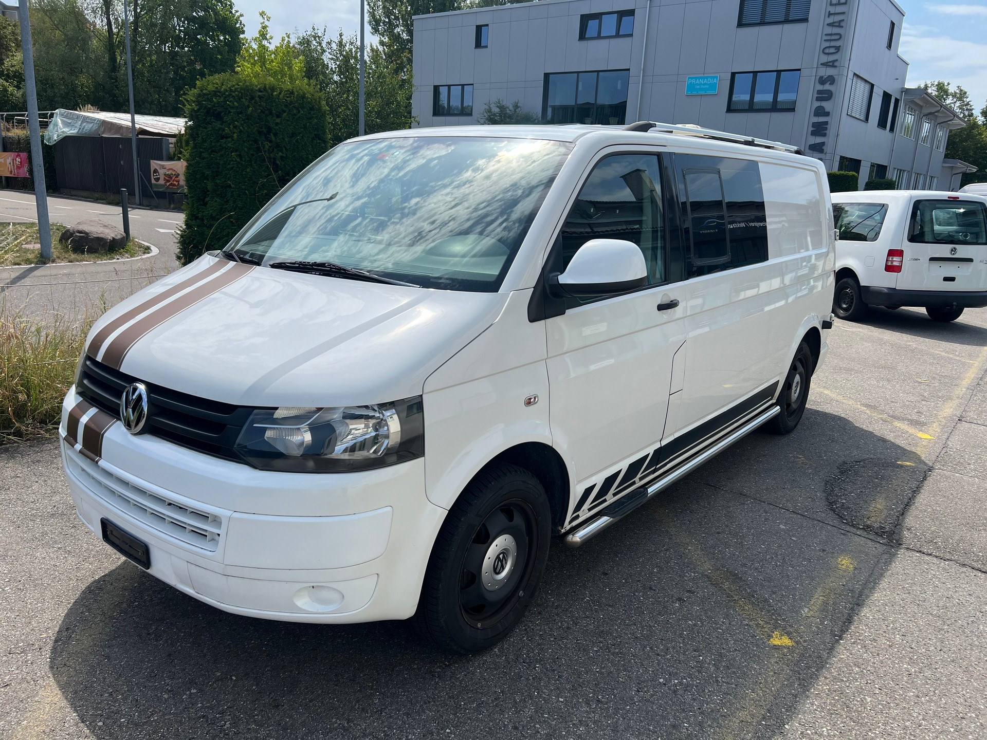 VW T5 2.0 Bi-TDI Comfortline DSG-image-1