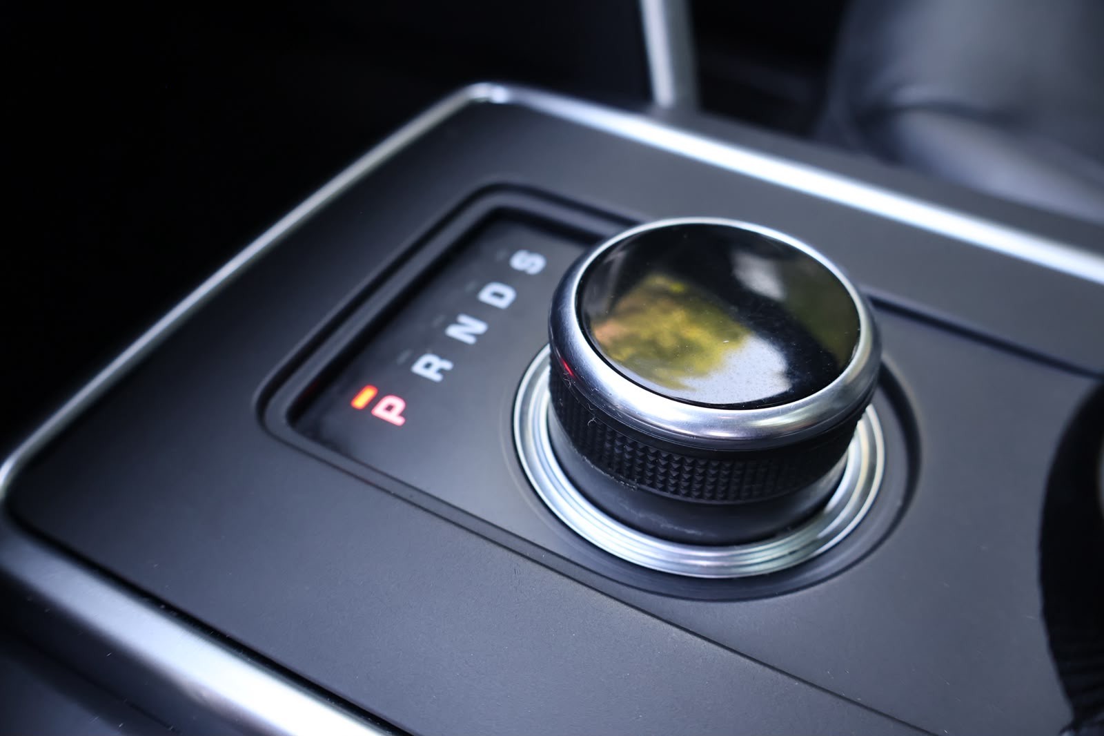 LAND ROVER Discovery Sport 2.0 Si4 SE AT9-image-16