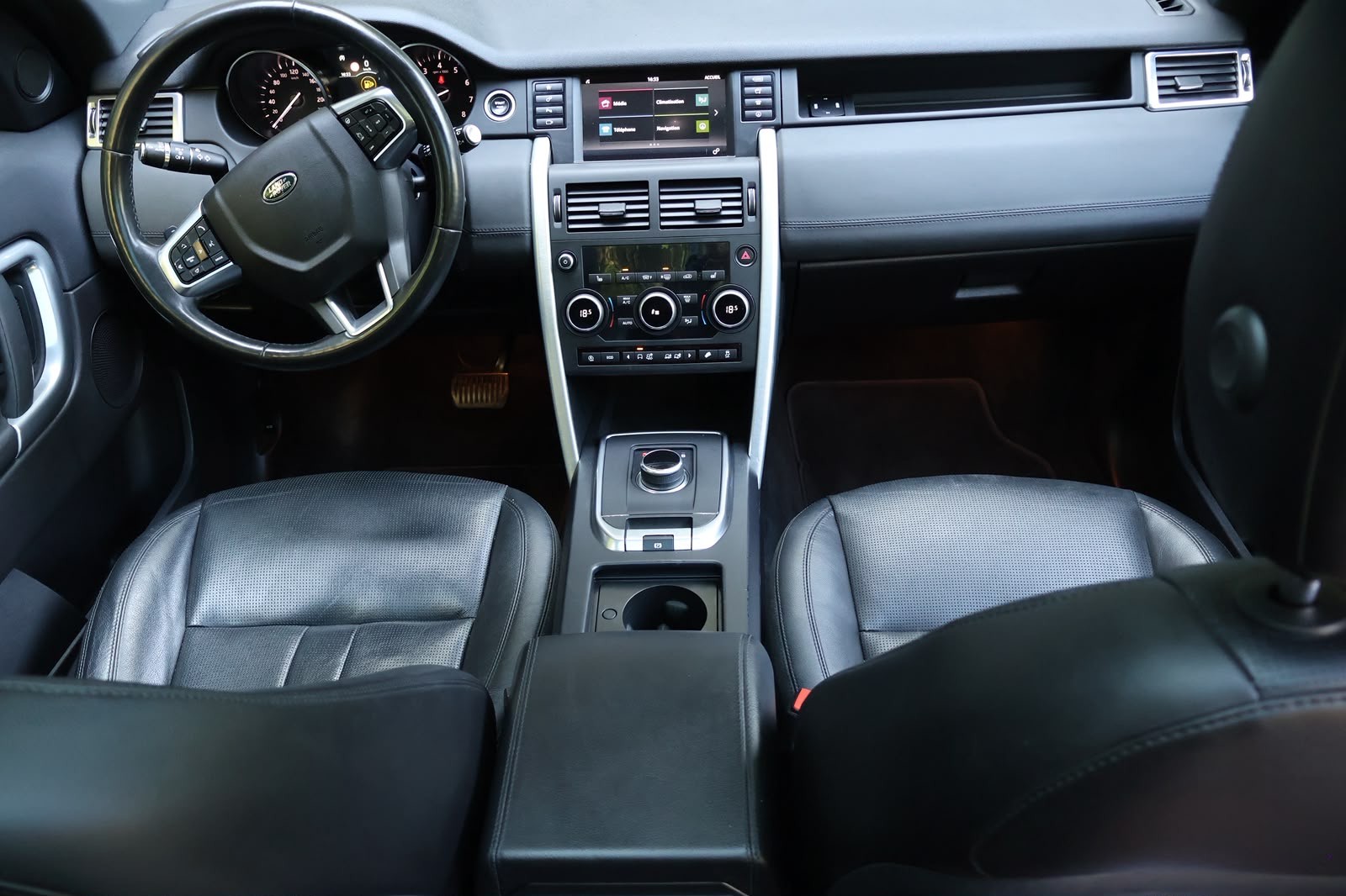 LAND ROVER Discovery Sport 2.0 Si4 SE AT9-image-7