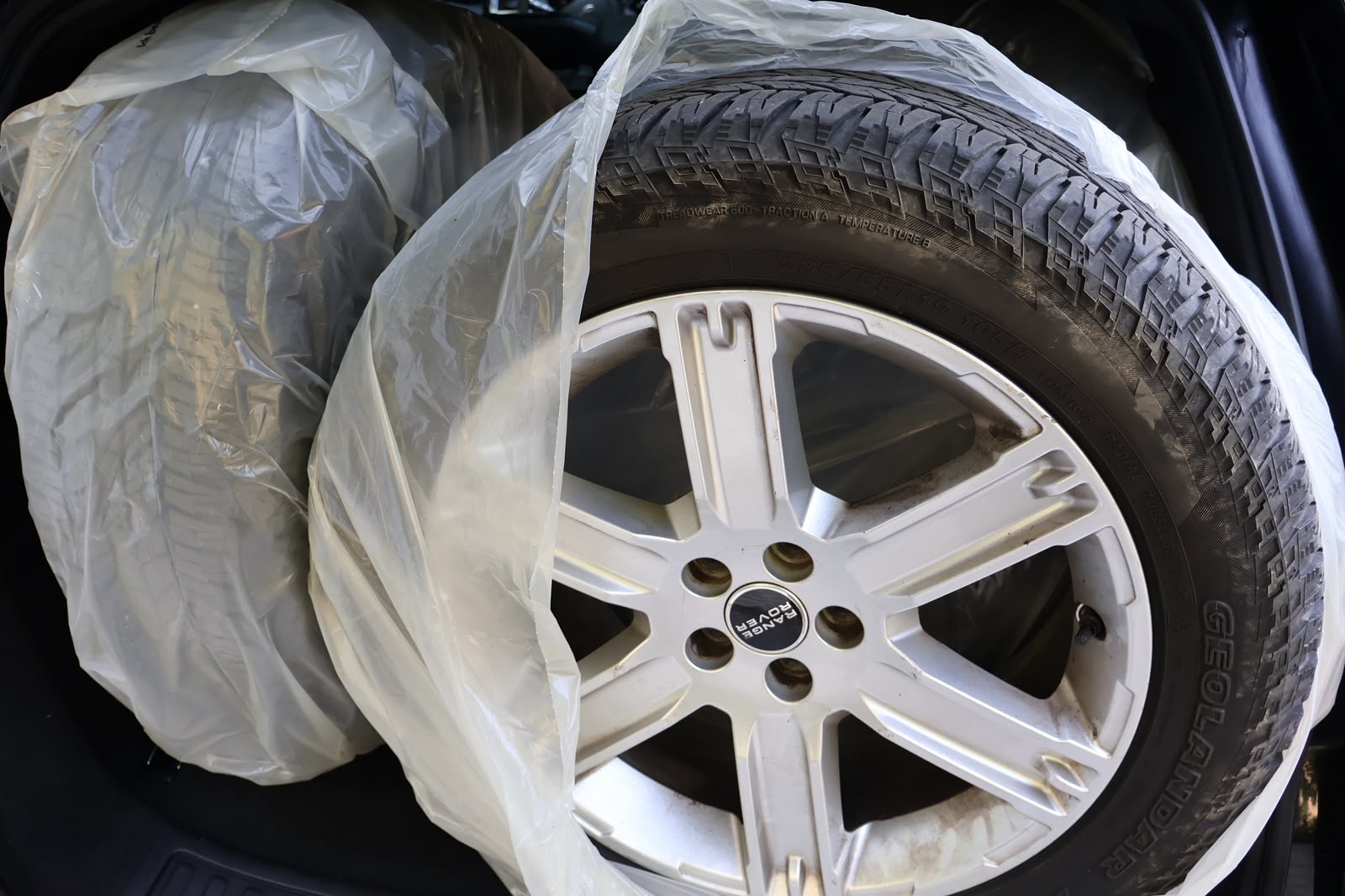 LAND ROVER Discovery Sport 2.0 Si4 SE AT9-image-17