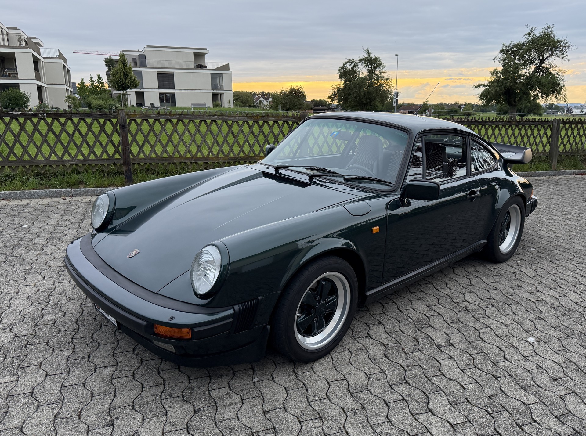 PORSCHE Carrera 3.2-image-0