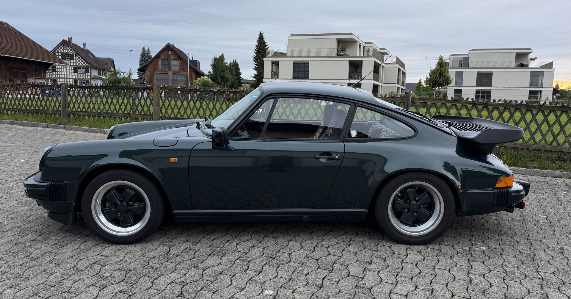 PORSCHE Carrera 3.2-image-1