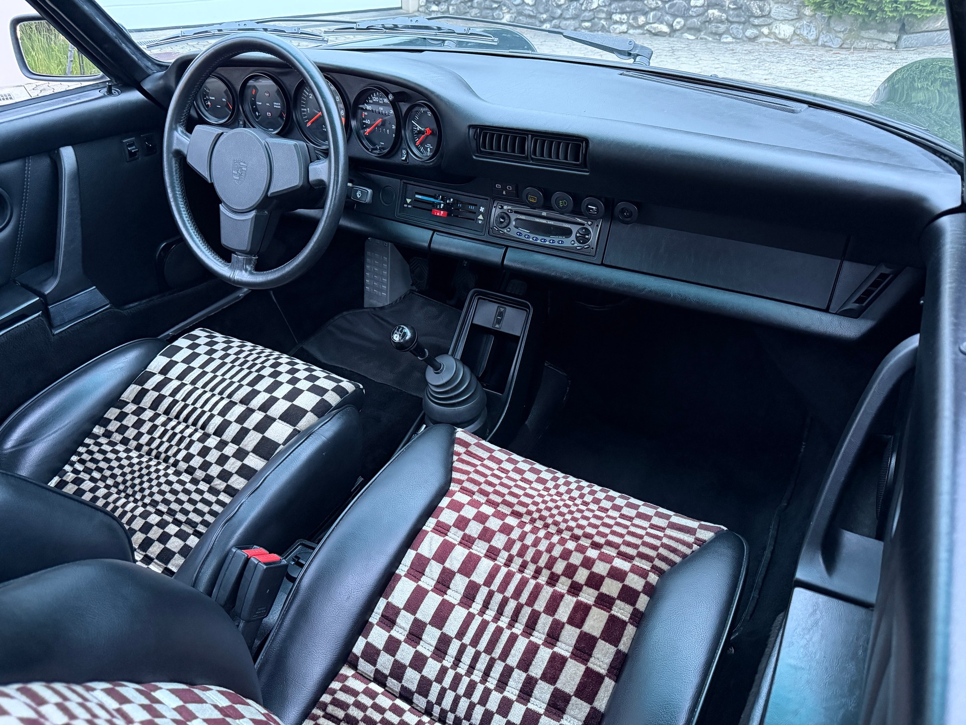 PORSCHE Carrera 3.2-image-11