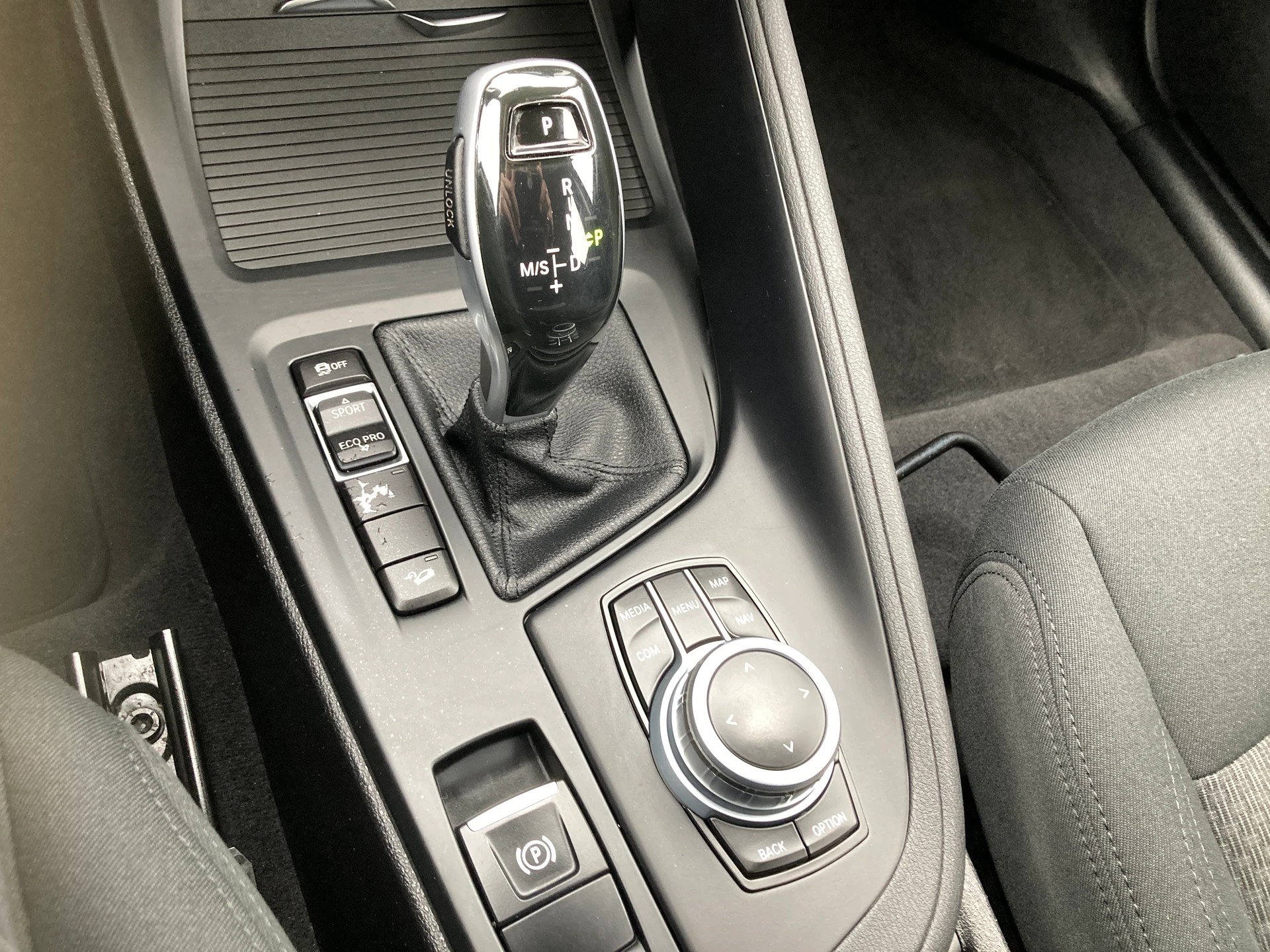 BMW X1 xDrive 18d Steptronic-image-11