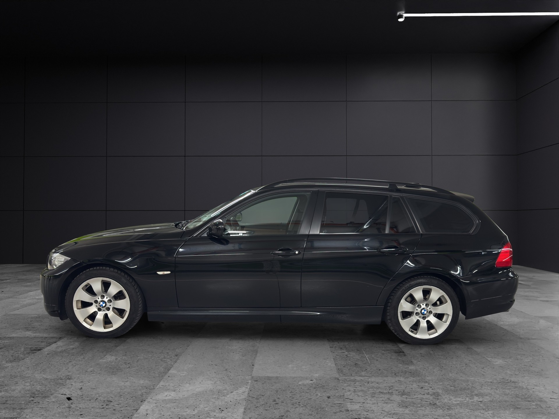 BMW 320i Touring AccessPlus Steptronic-image-7