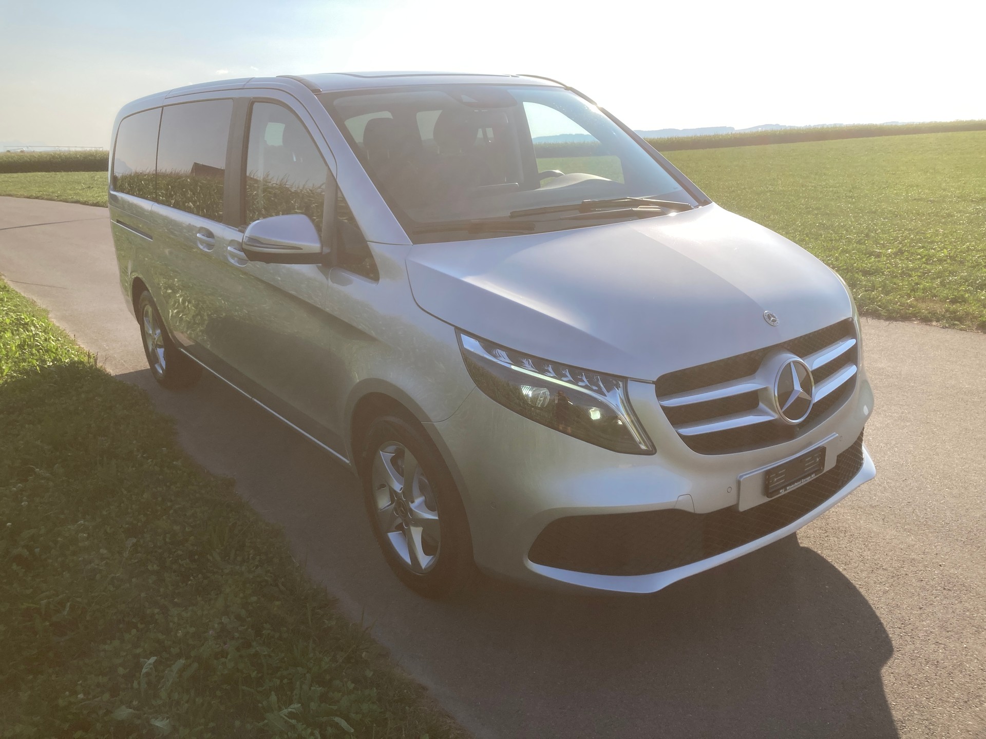 MERCEDES-BENZ V 220 d Trend lang 4Matic 9G-Tronic-image-1