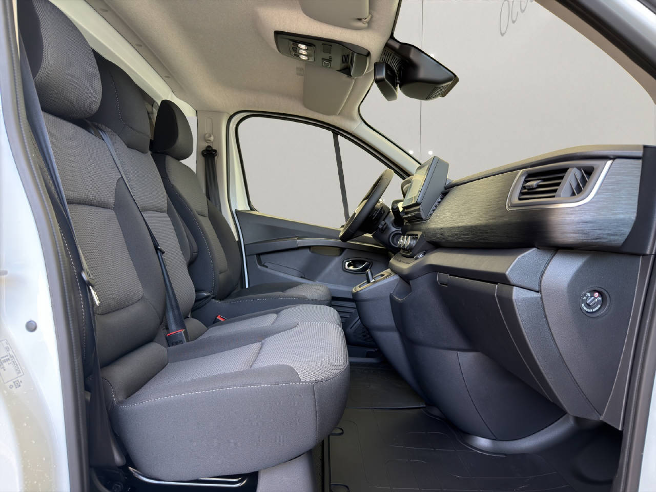 RENAULT Trafic Kaw. 3.0 t L2 H1 2.0 dCi Blue 150 Advance-image-12