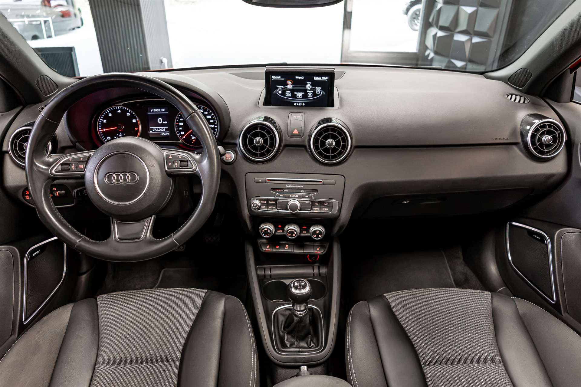 AUDI A1 1.0 TFSI Sport-image-6