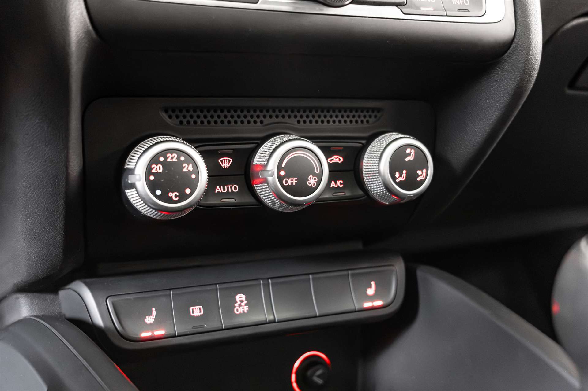 AUDI A1 1.0 TFSI Sport-image-19