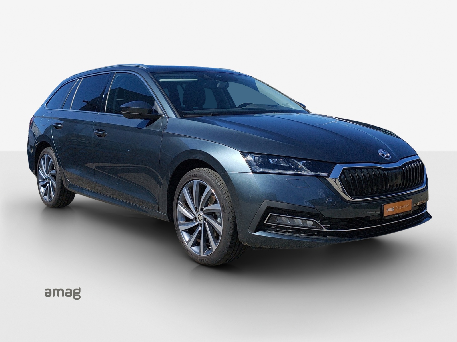 SKODA Octavia Combi 1.5 TSI mHEV DSG Style-image-5