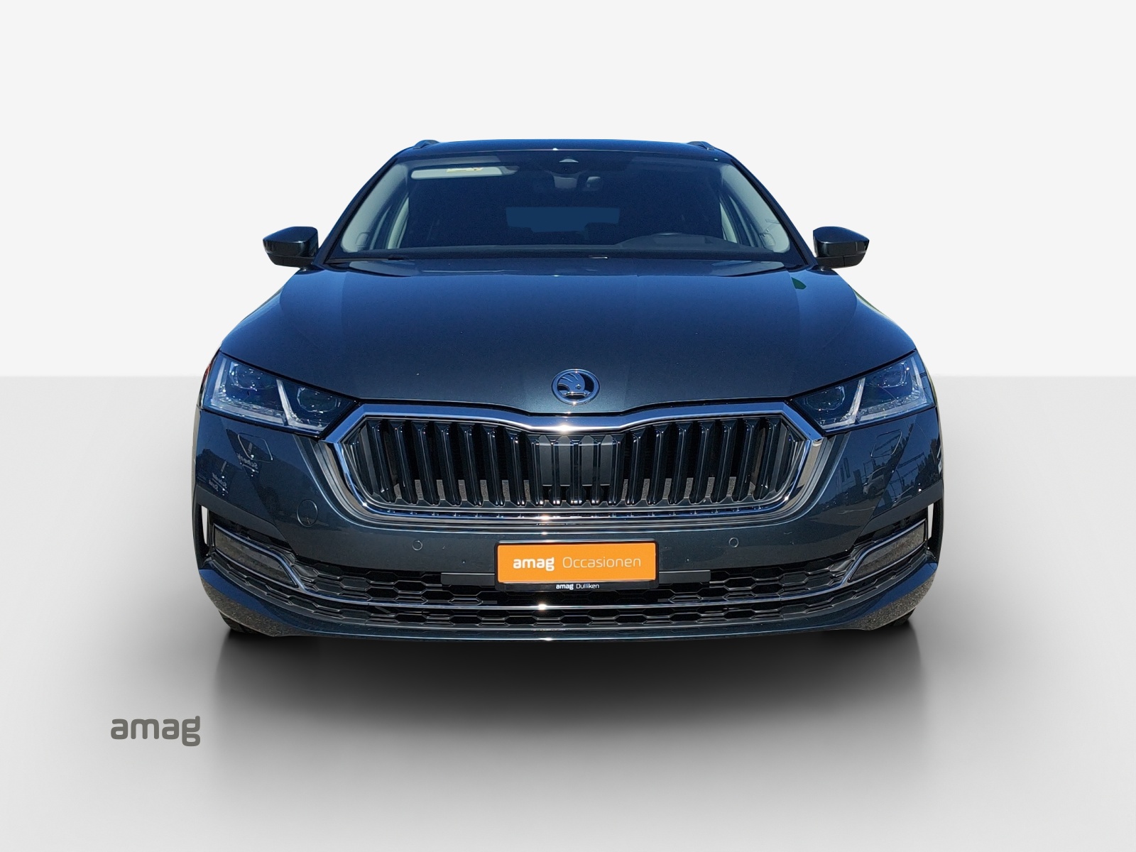 SKODA Octavia Combi 1.5 TSI mHEV DSG Style-image-6