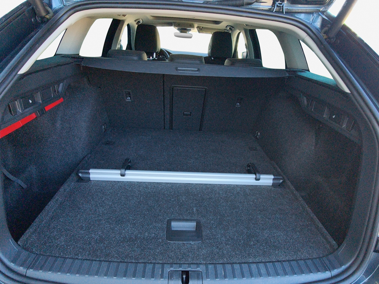 SKODA Octavia Combi 1.5 TSI mHEV DSG Style-image-12