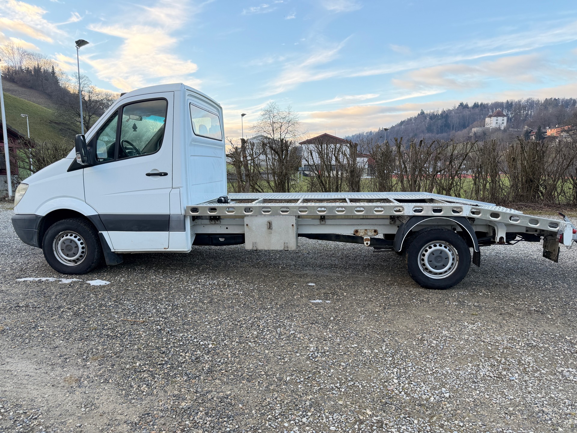 MERCEDES-BENZ Autotransporter Speziell 1600kg Nuzlast-image-3