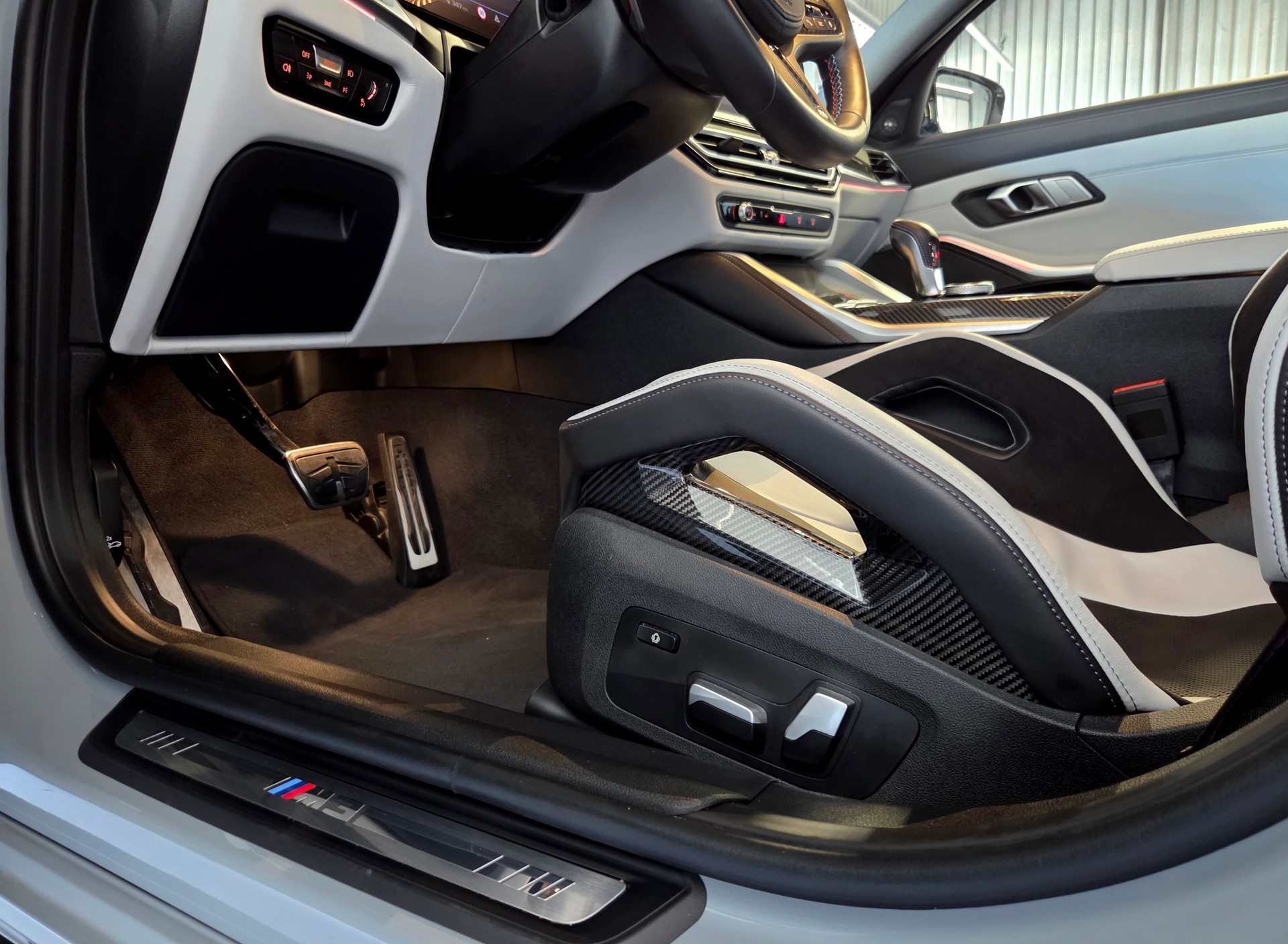BMW M3 Competition xDrive-image-7