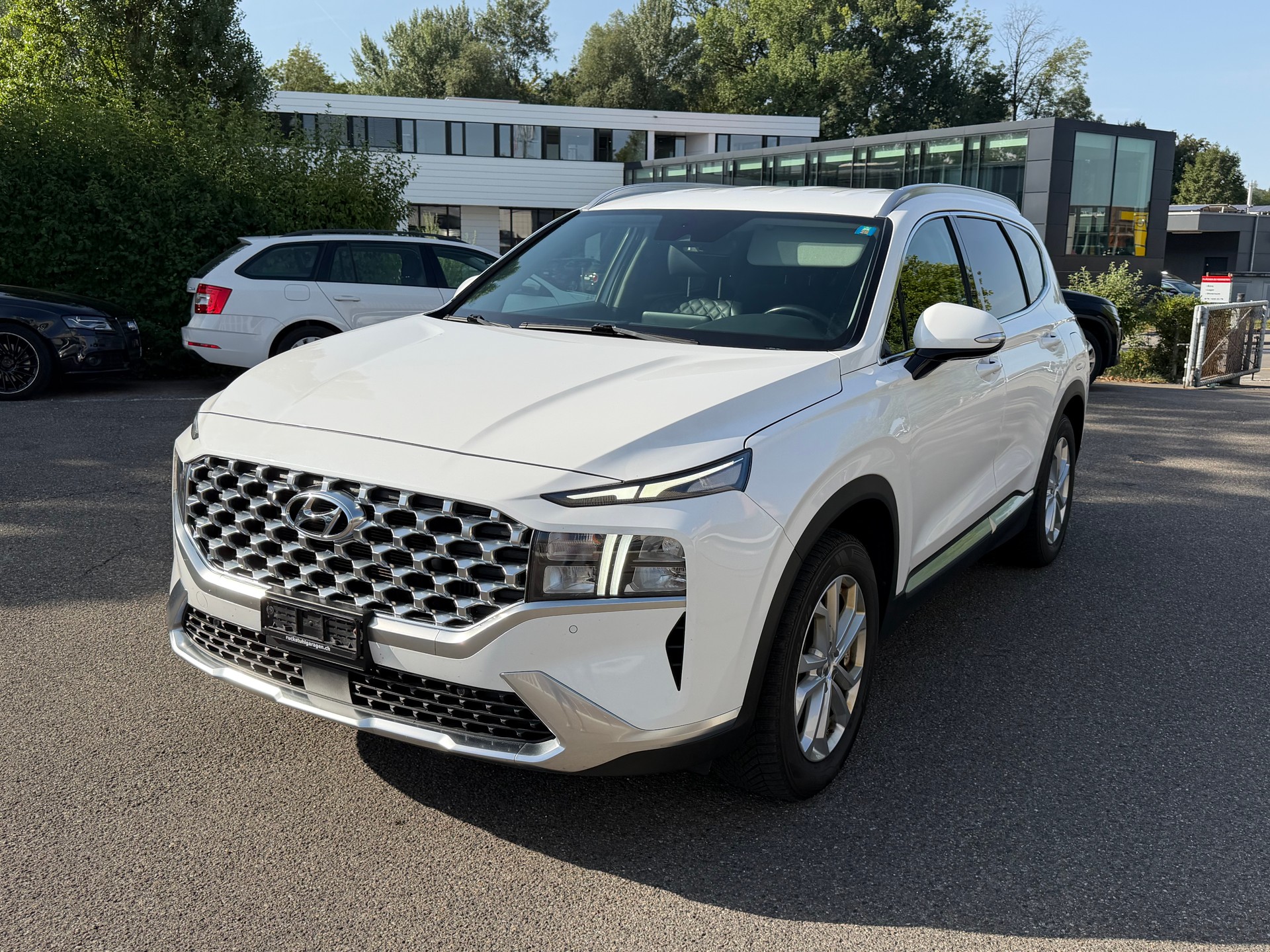 HYUNDAI Santa Fe 2.2 CRDI Amplia 4WD Automatic-image-0