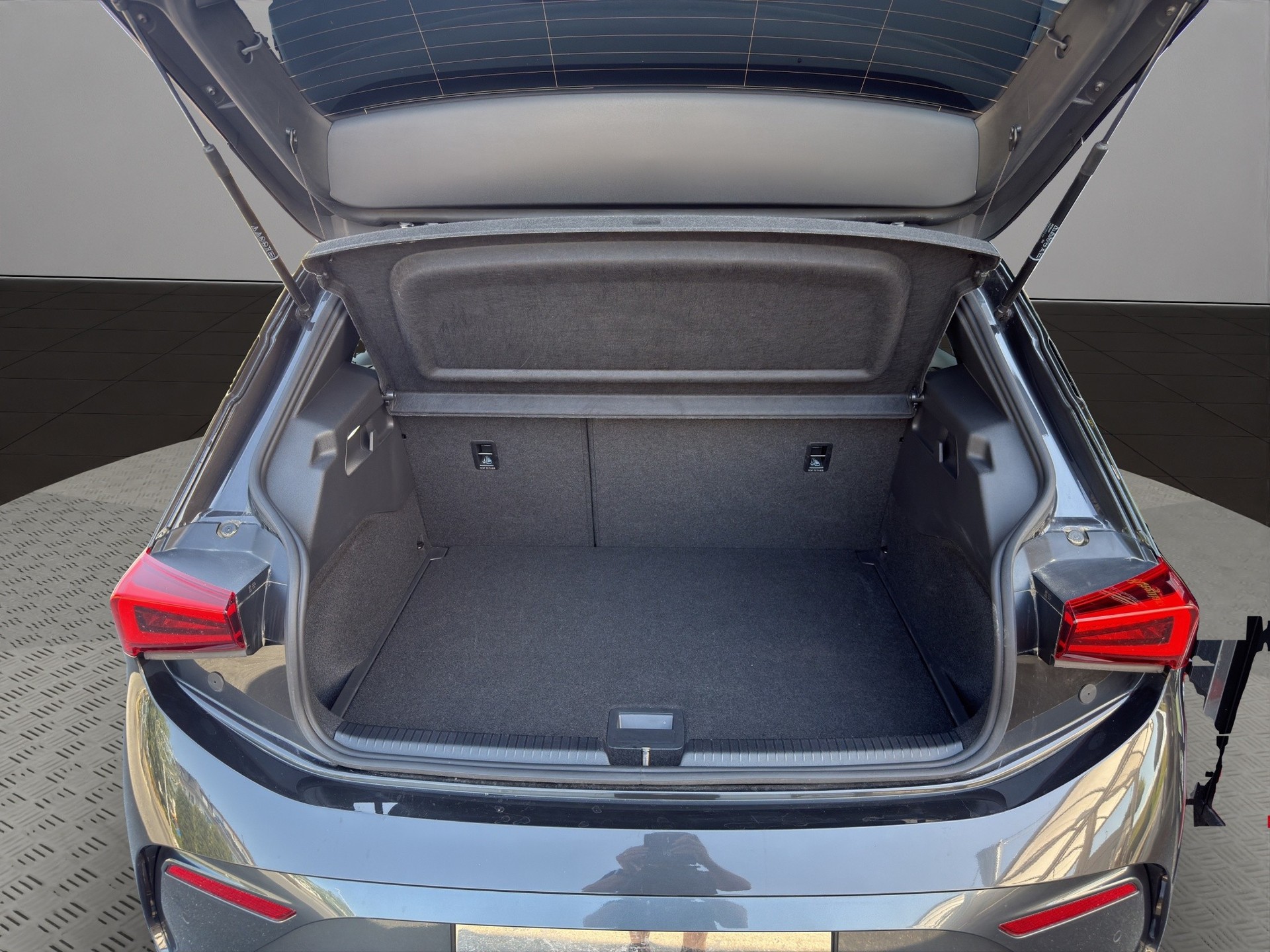 CUPRA Born 58 kWh Sensacion-image-8