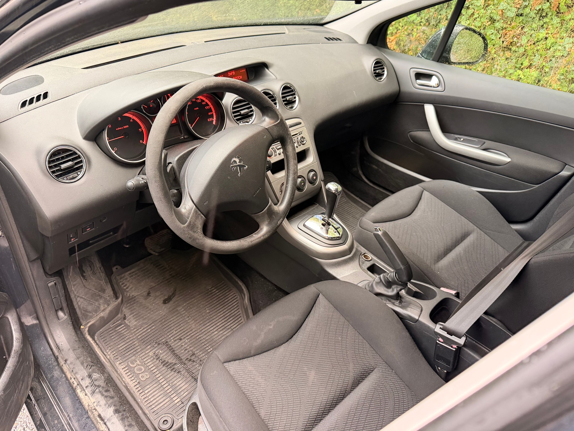 PEUGEOT 308 SW 1.6 HDI Access EGS6-image-3