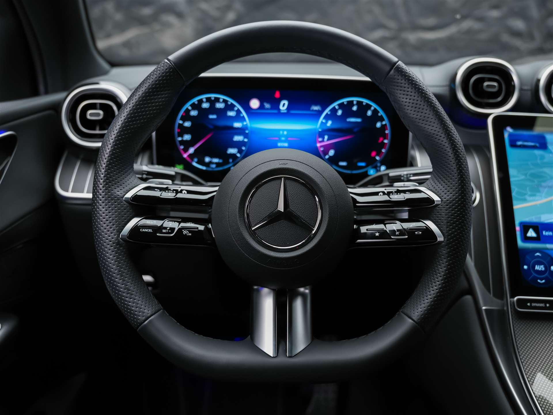 MERCEDES-BENZ GLC Coupé 200 AMG Line 4Matic 9G-Tronic *21" Felgen*Digital Light*Lenkradheizung*-image-25