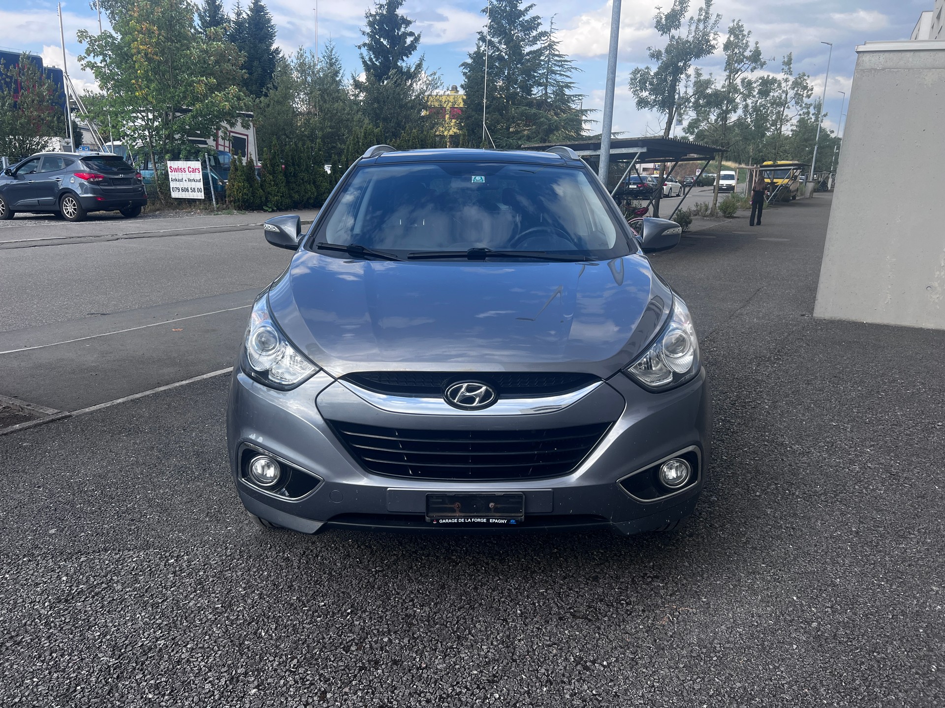 HYUNDAI iX 35 2.0 CRDi Premium 4WD Automatic-image-0