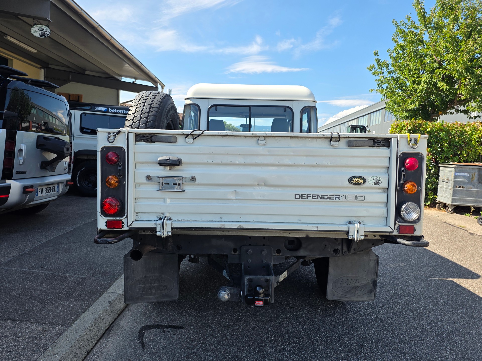 LAND ROVER Defender 130 2.5Td5-image-3