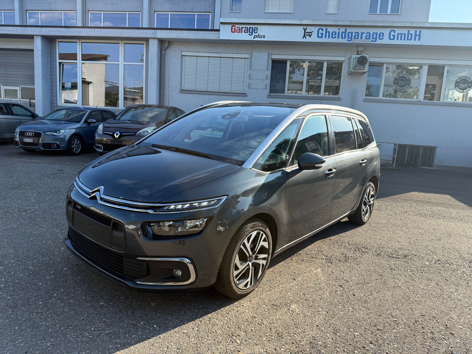 CITROEN Grand C4 Picasso 1.2 Pure Tech Feel Edition-image-0