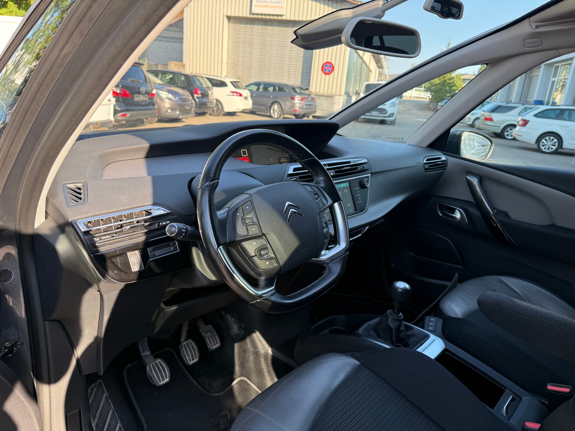 CITROEN Grand C4 Picasso 1.2 Pure Tech Feel Edition-image-6