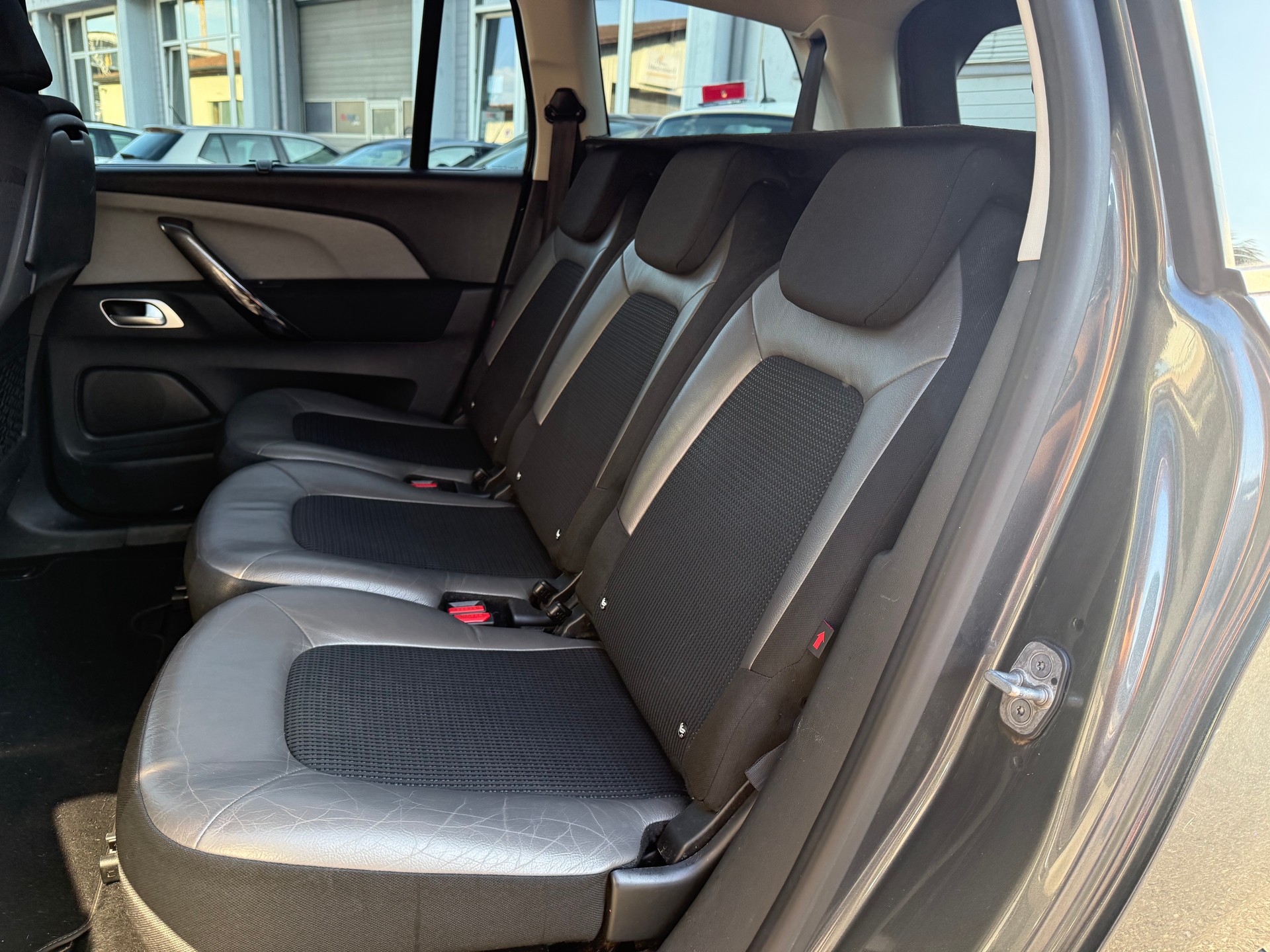 CITROEN Grand C4 Picasso 1.2 Pure Tech Feel Edition-image-10