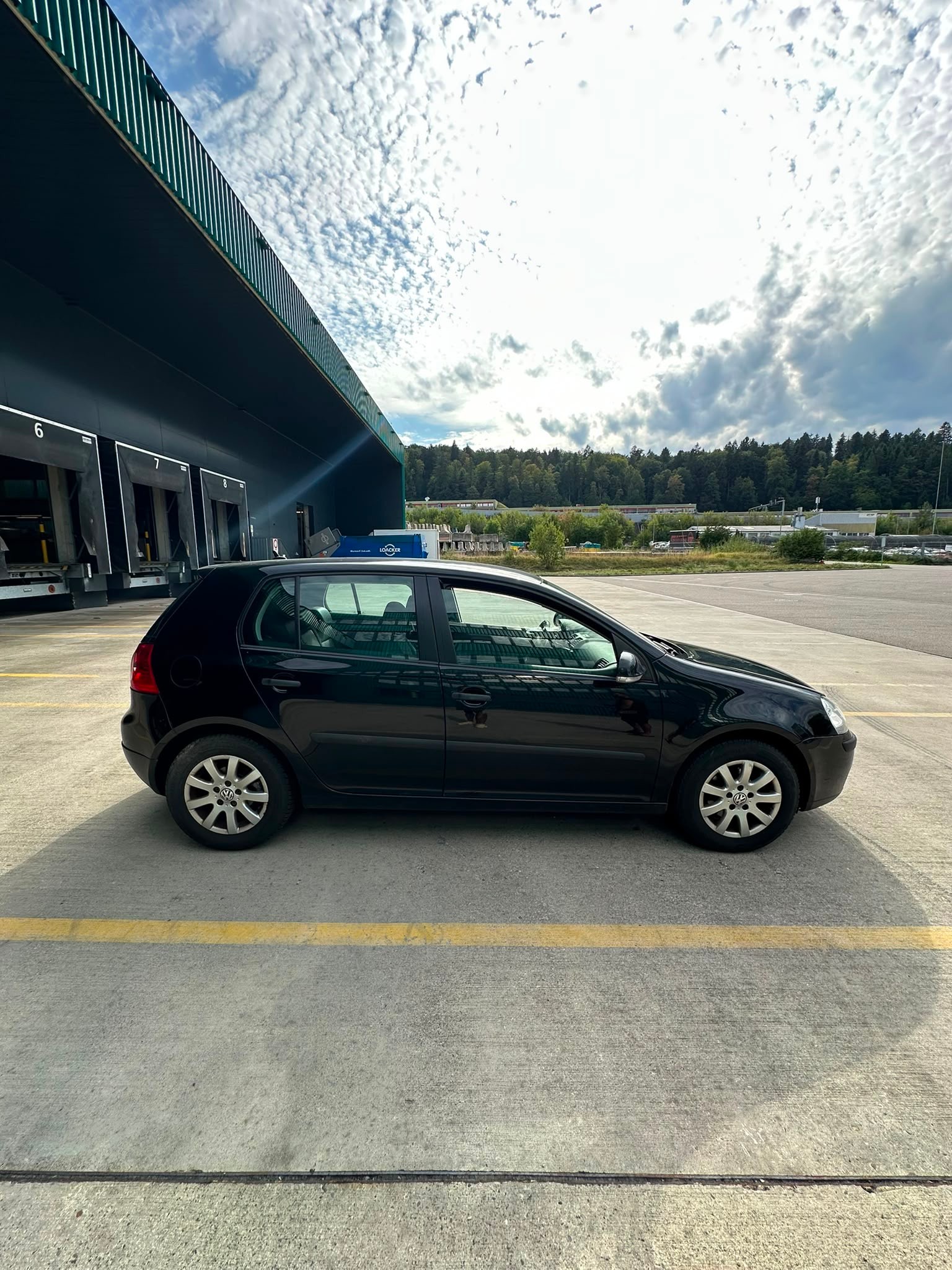 VW Golf 2.0 FSI Comfortline-image-1
