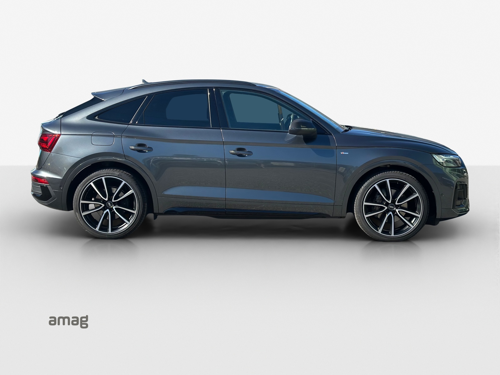 AUDI Q5 Sportback 40 TDI Blackedition quattro S-tronic-image-15