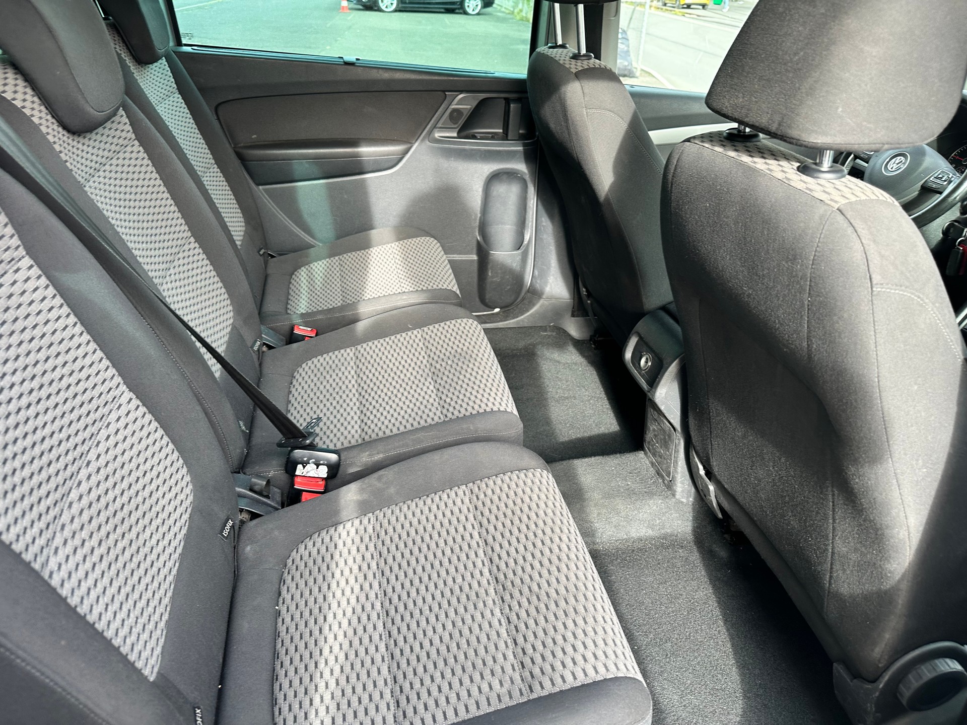 VW Sharan 2.0 TDI BMT Design 4Motion-image-14