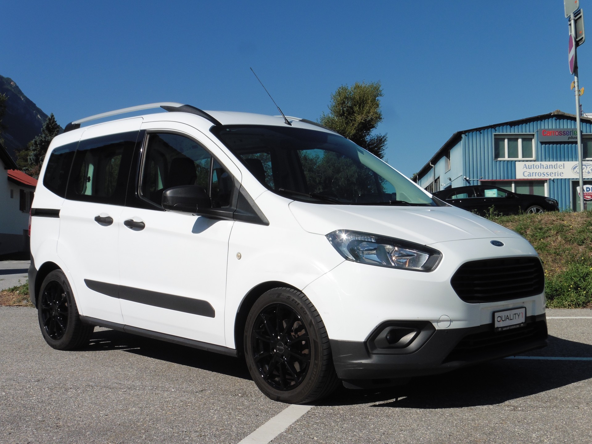 FORD Transit Courier Van 1.5 TDCi Trend-image-1