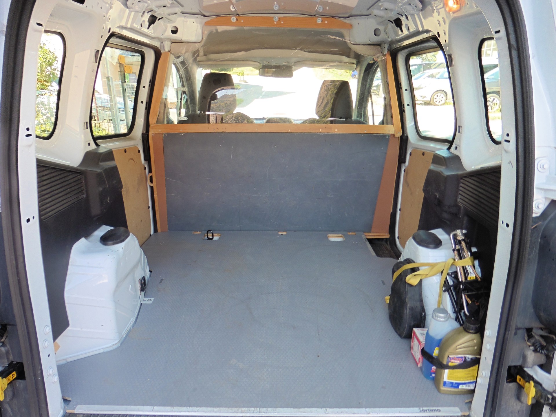 FORD Transit Courier Van 1.5 TDCi Trend-image-19