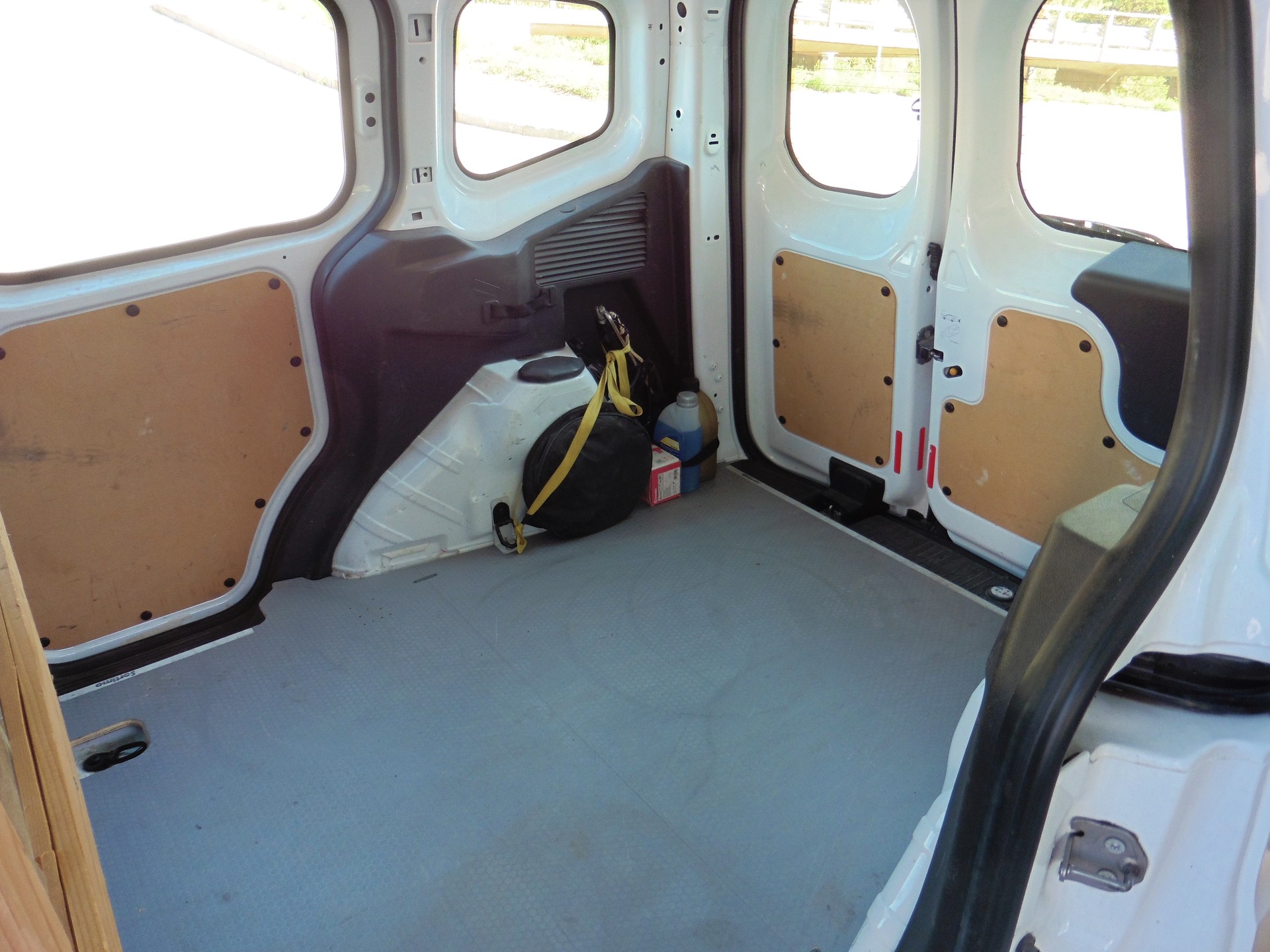 FORD Transit Courier Van 1.5 TDCi Trend-image-18