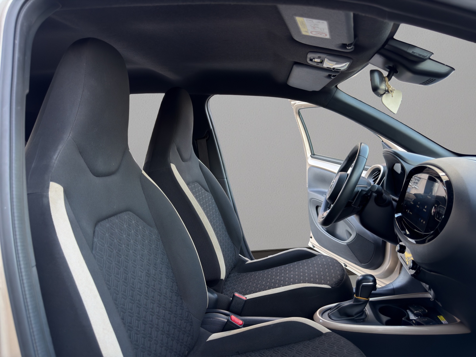 TOYOTA Aygo X 1.0 VVT-i Trend CVT-image-21