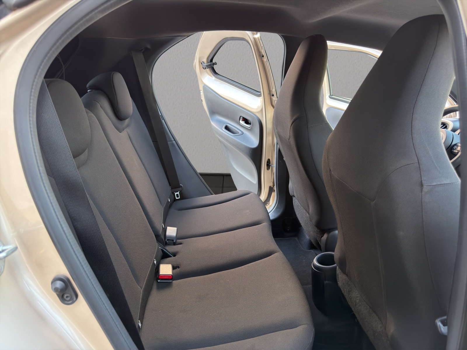 TOYOTA Aygo X 1.0 VVT-i Trend CVT-image-17