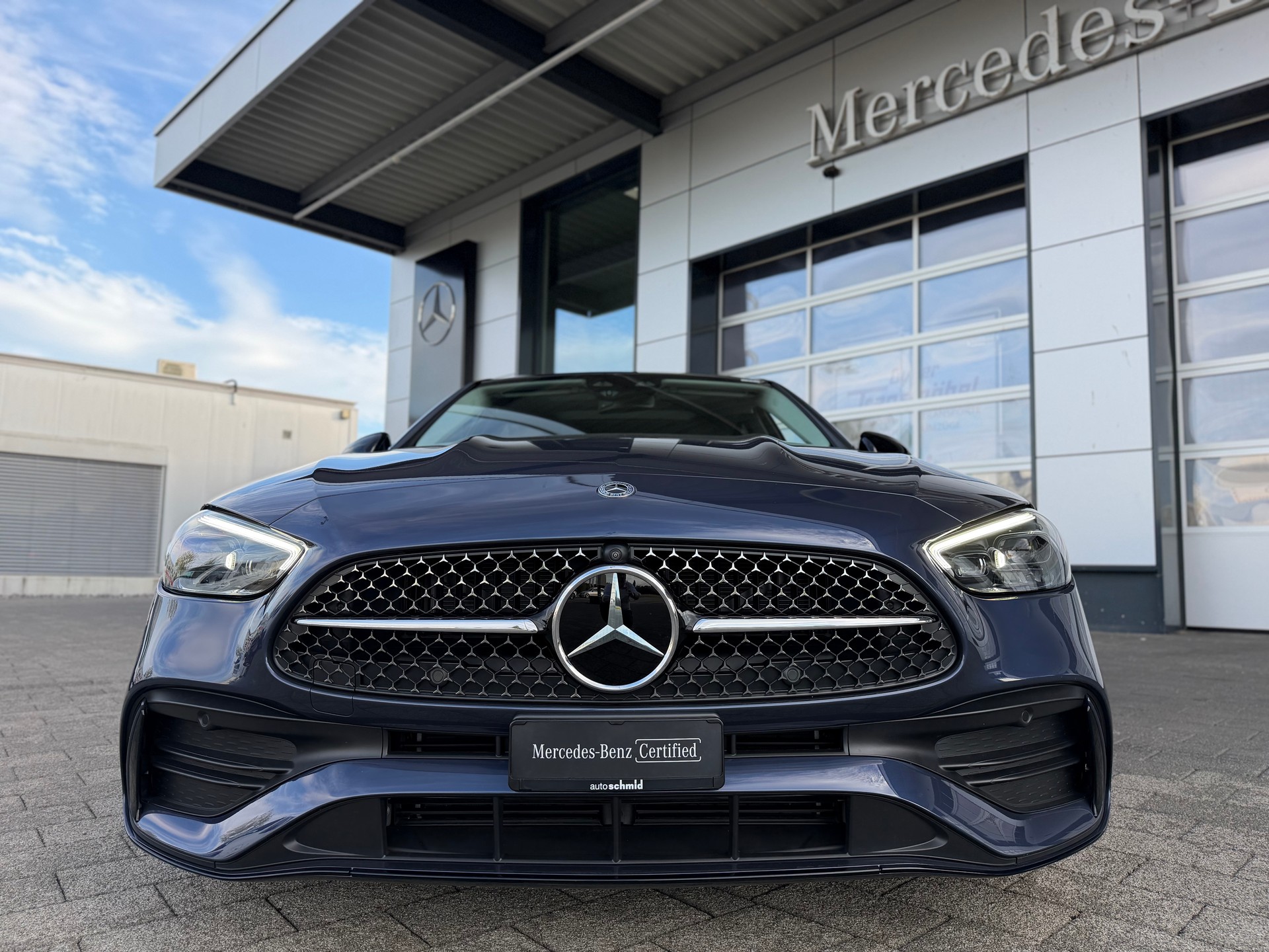 MERCEDES-BENZ C 300 AMG LIne 4 Matic-showroom-element-2