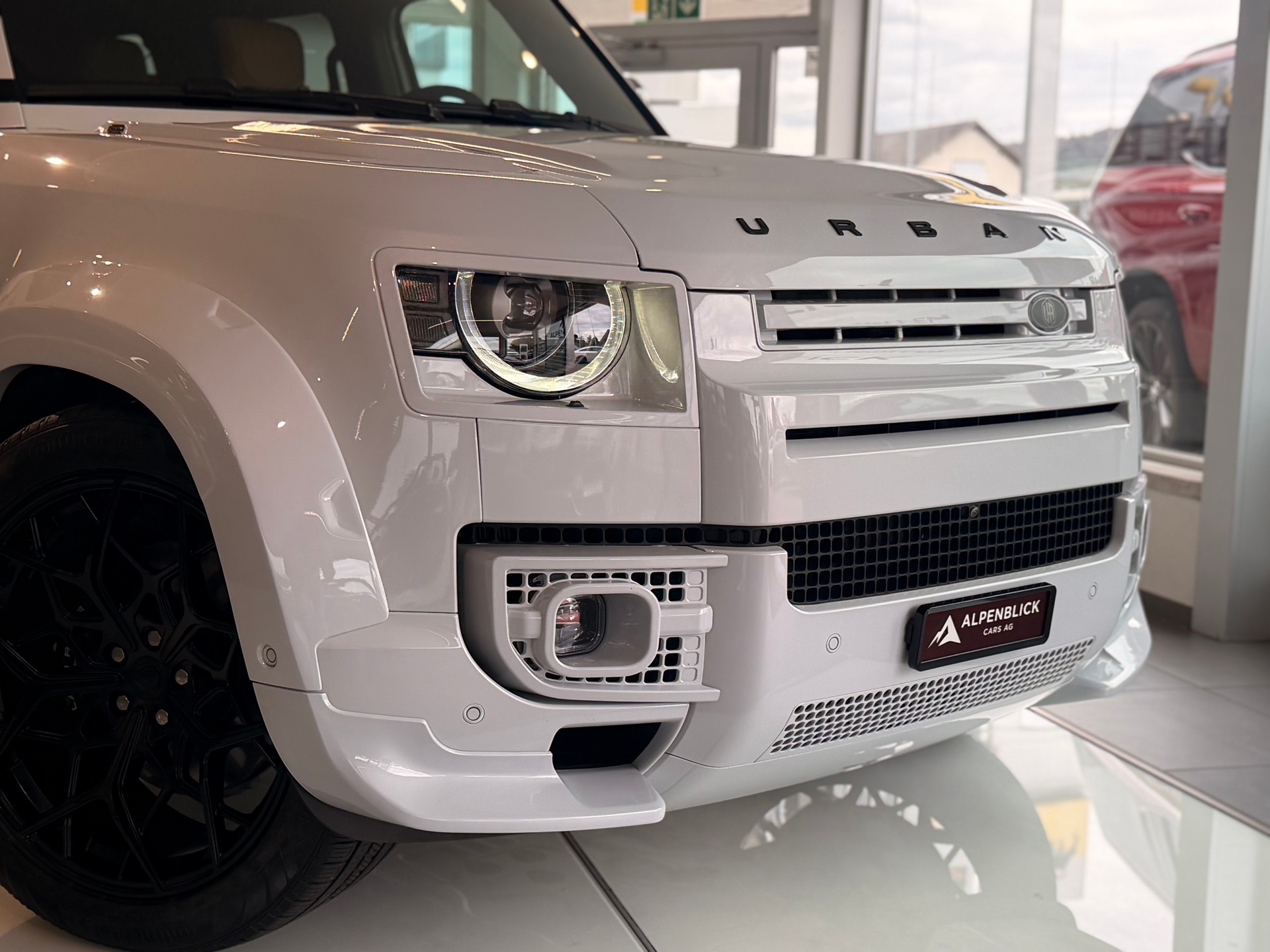 LAND ROVER Defender 110 525 V8 5.0 URBAN-EDITION-image-2