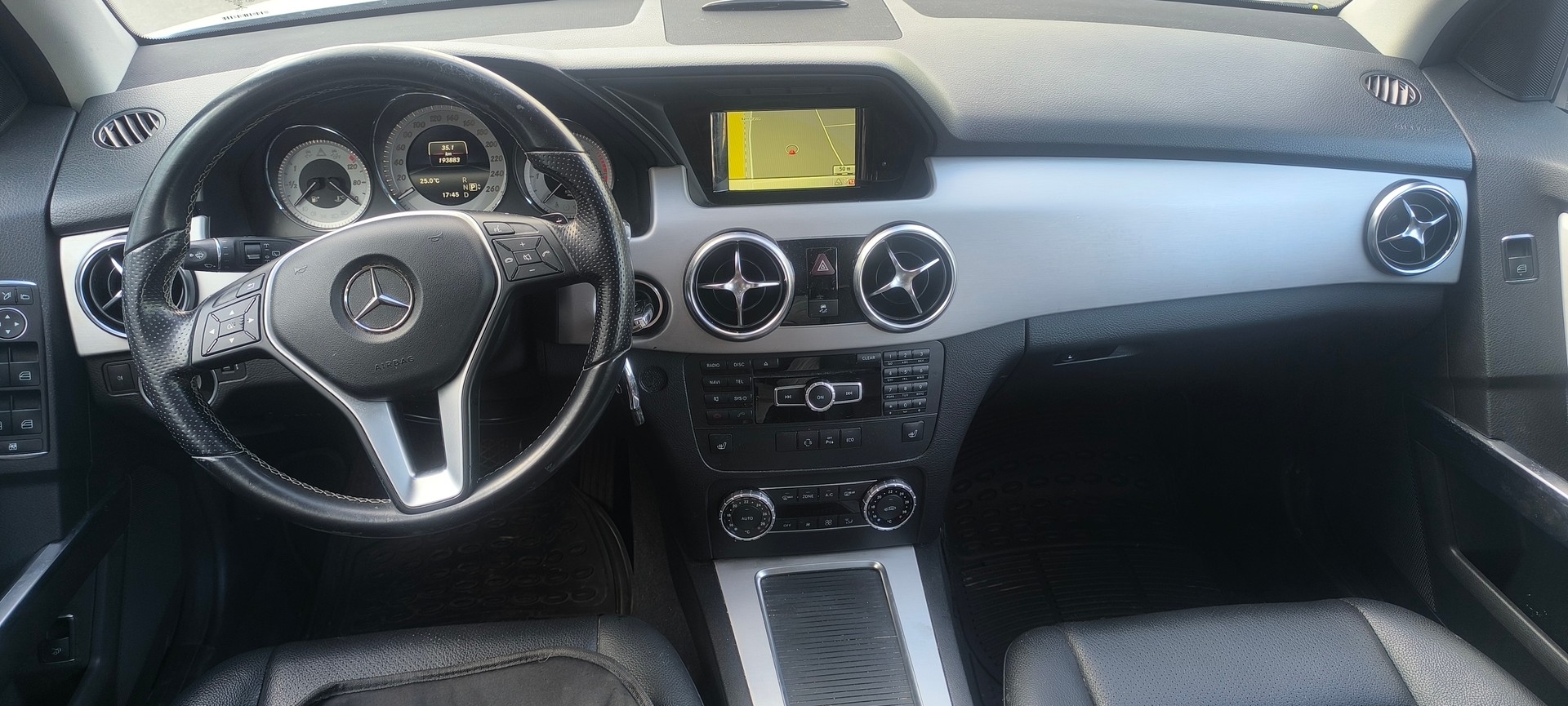 MERCEDES-BENZ GLK 220 BlueTEC 4Matic 7G-Tronic-image-11