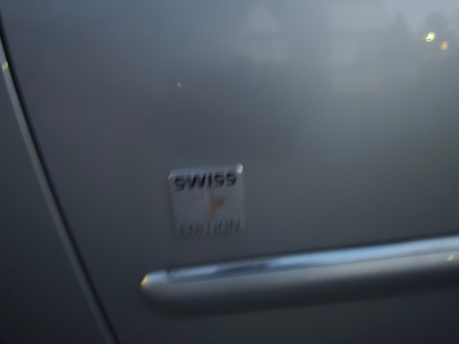 PEUGEOT 207 SW 1.4 16V Swiss Edition-image-6