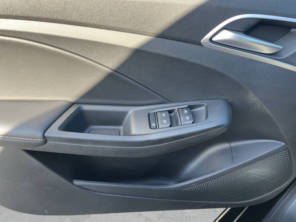 MG 3 1.5 Hybrid Luxury-image-11