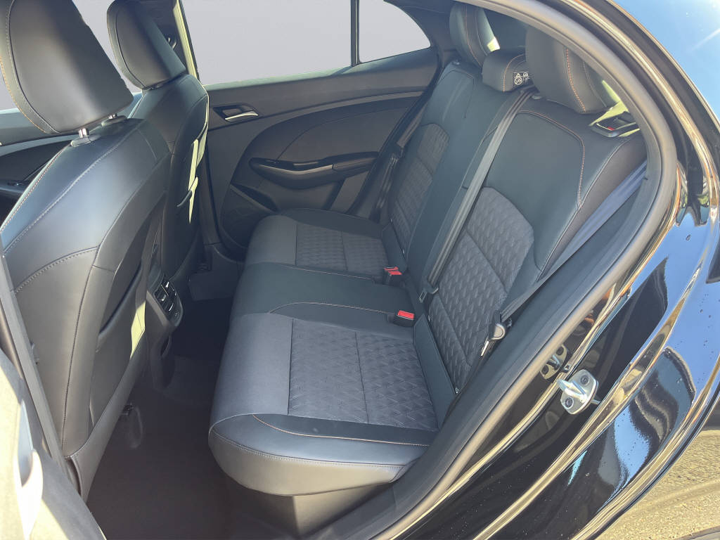 MG 3 1.5 Hybrid Luxury-image-12