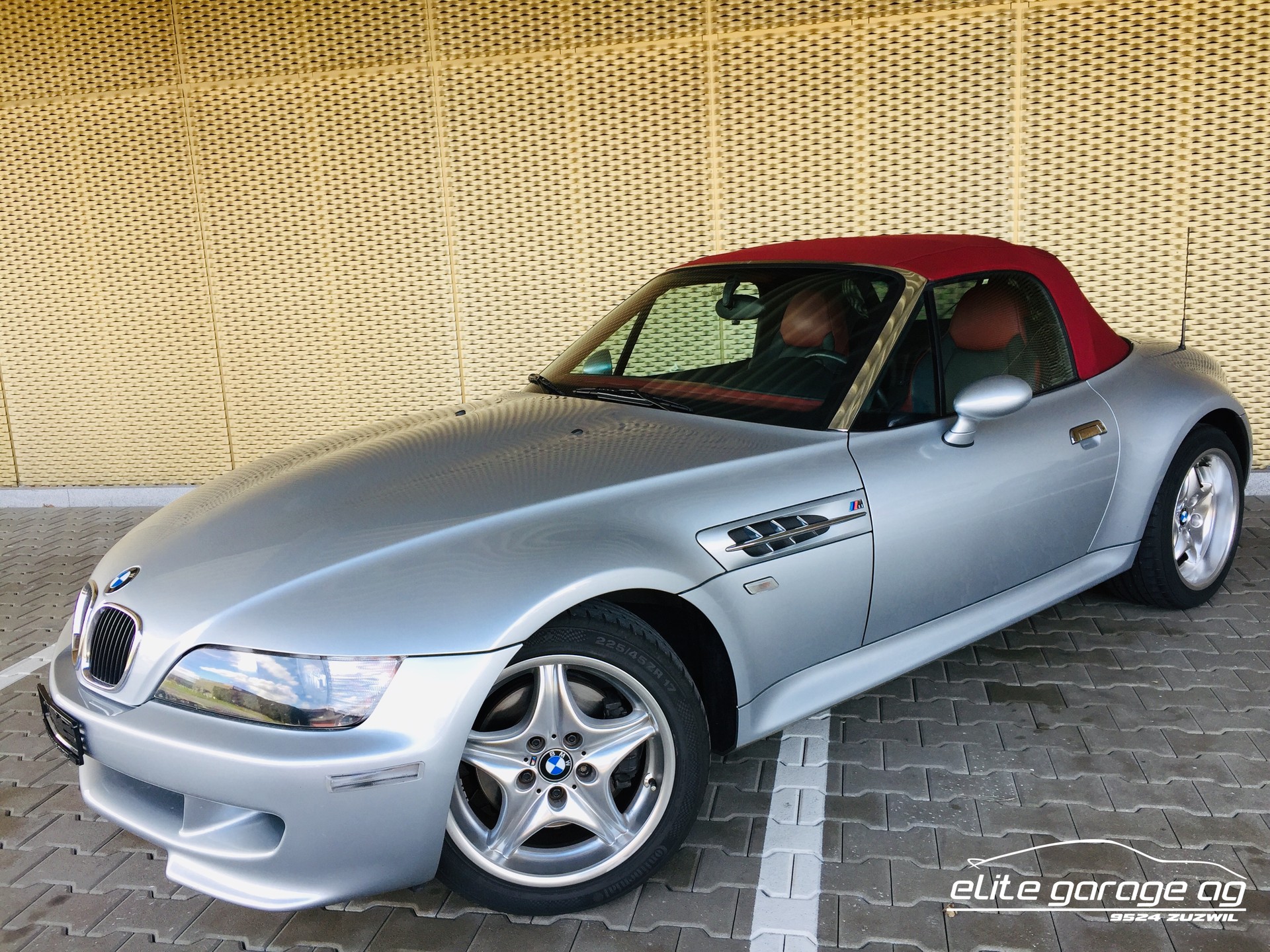 BMW M Roadster-image-0