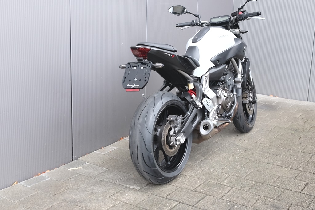 YAMAHA MT-07 ABS-showroom-element-1