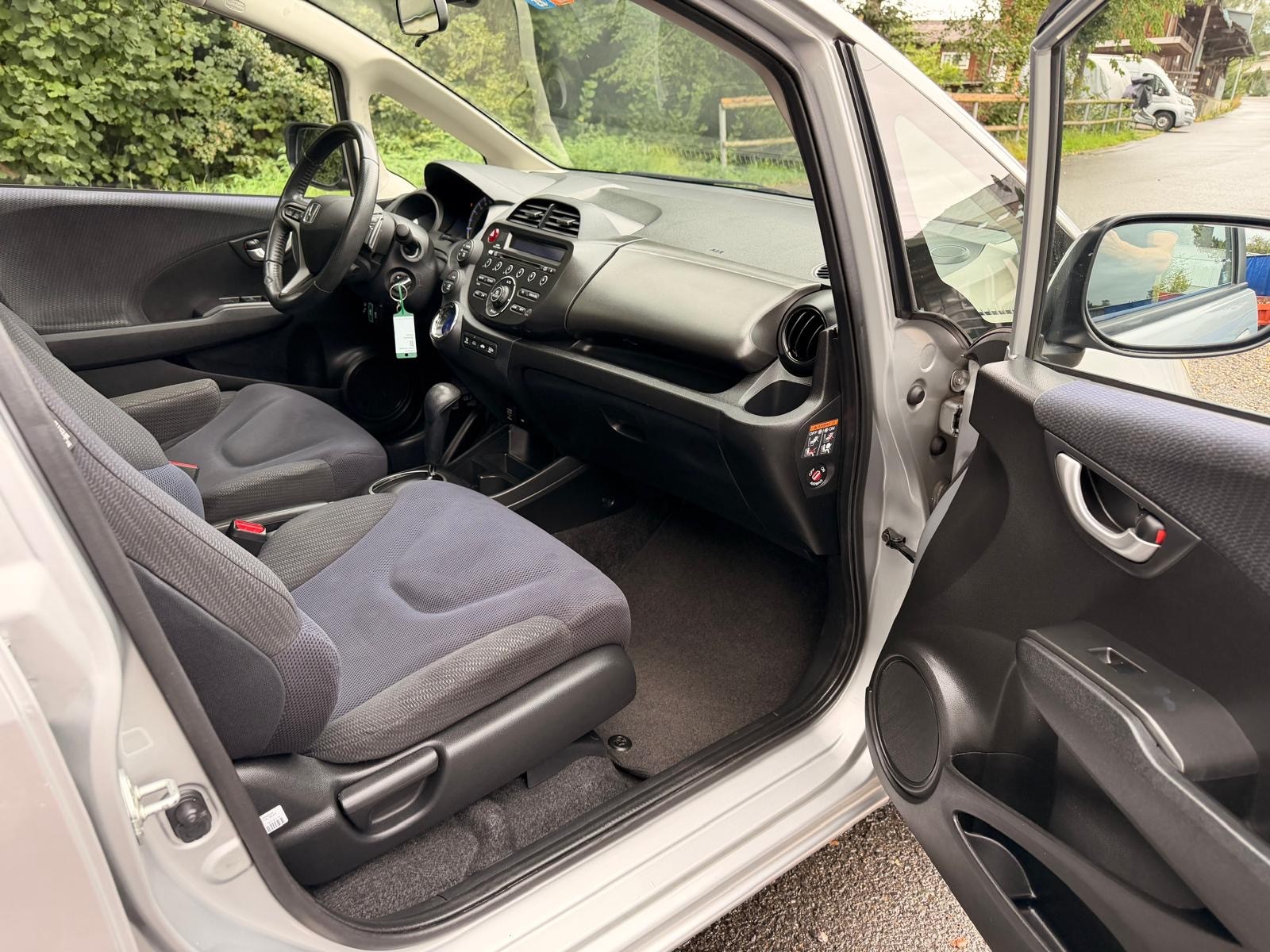 HONDA Jazz 1.3i Hybrid Elegance CVT-image-13