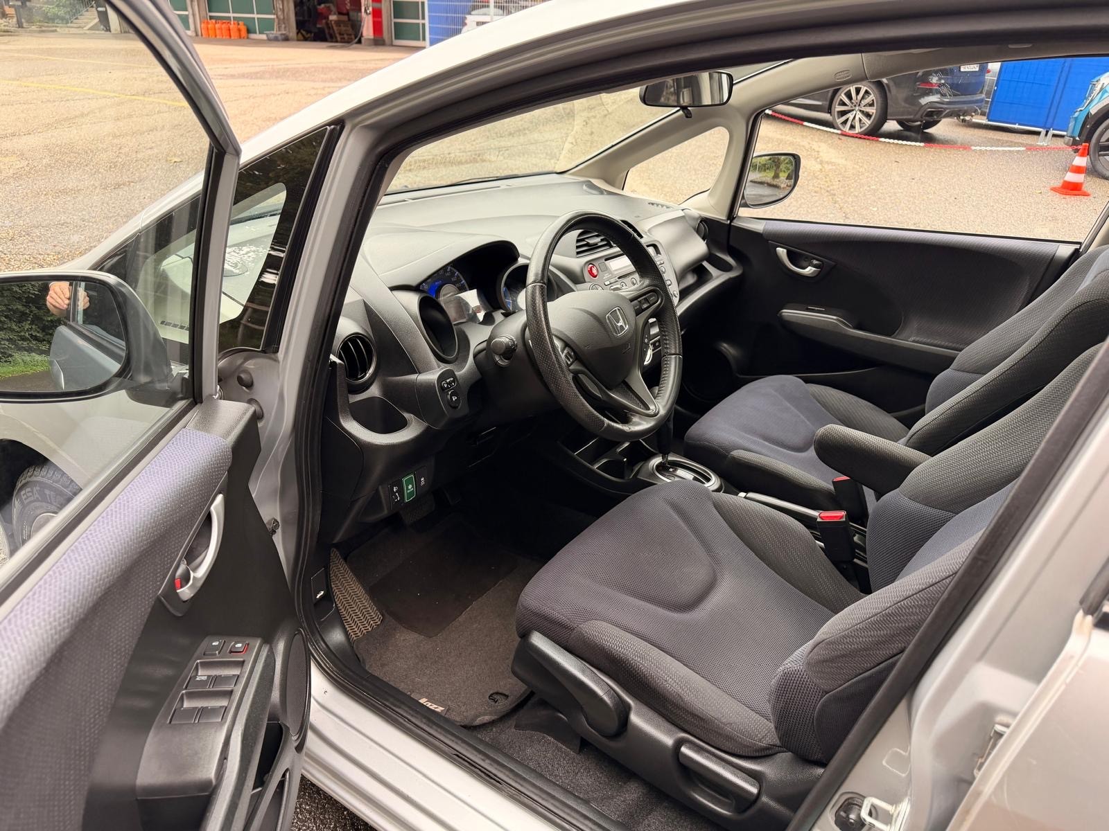 HONDA Jazz 1.3i Hybrid Elegance CVT-image-7