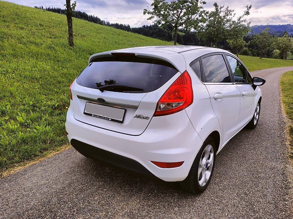 FORD 1.4 16V Titanium-image-3