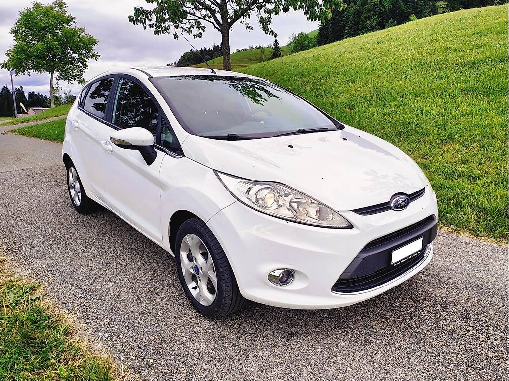 FORD 1.4 16V Titanium-image-1