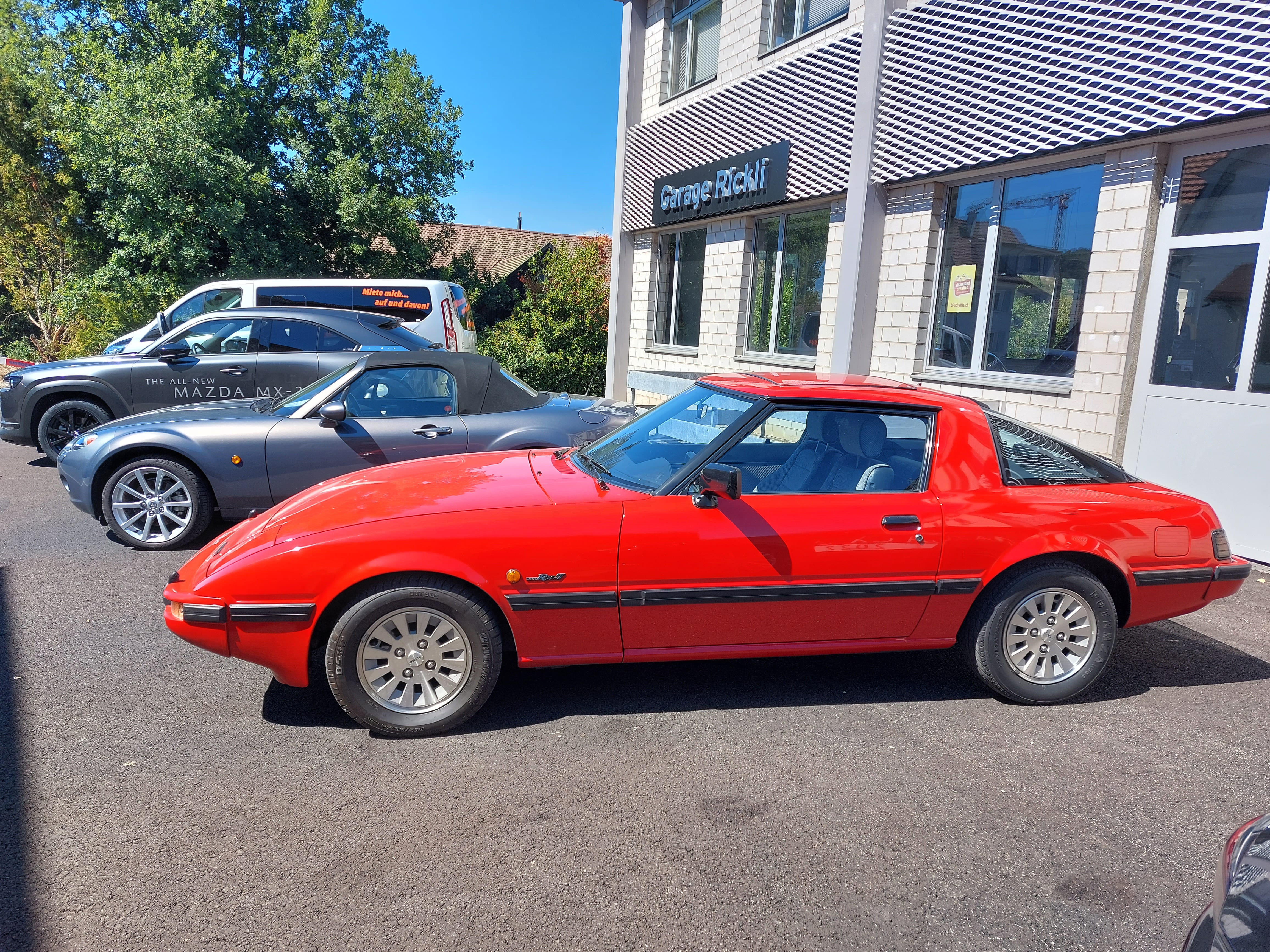 Car photo